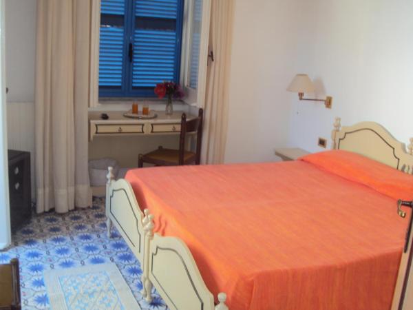 Hotel Villa Hermosa : photo 3 de la chambre chambre double Économique avec balcon