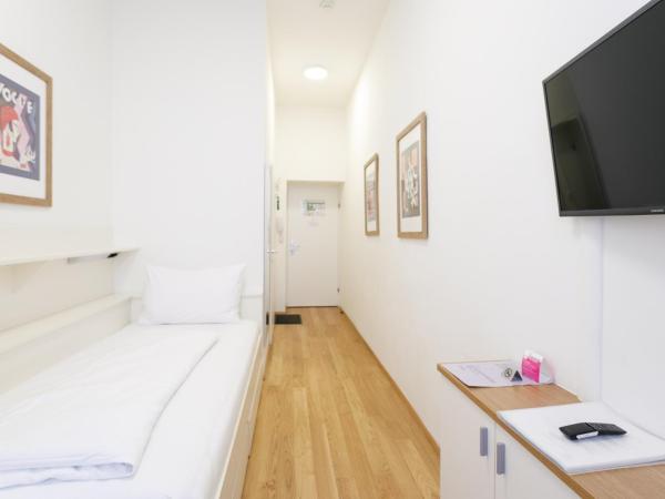 Riess City Rooms - Self Check-in : photo 1 de la chambre chambre simple supérieure