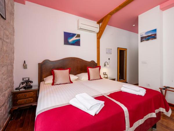 Heritage Hotel Tragos : photo 2 de la chambre chambre double