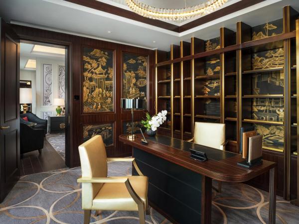 THE KARL LAGERFELD : photo 3 de la chambre suite autograph