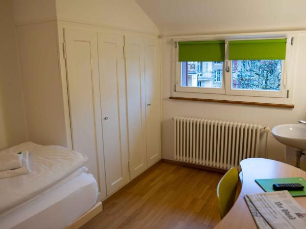 Hotel Marthahaus : photo 6 de la chambre chambre simple standard avec salle de bains commune