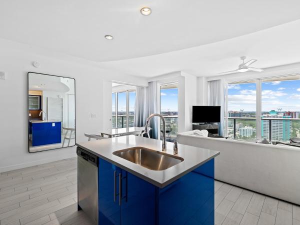 The Luxurious W hotel Residence Beachfront Condo Sanctuary Fort Lauderdale : photo 2 de la chambre appartement - vue sur mer