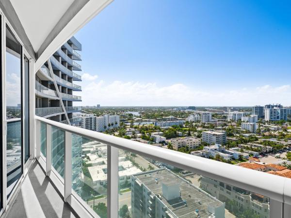The Luxurious W hotel Residence Beachfront Condo Sanctuary Fort Lauderdale : photo 4 de la chambre appartement - vue sur mer