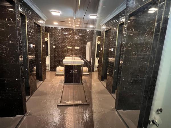 Al Amin Muslim Friendly Hotel : photo 7 de la chambre chambre simple avec toilettes et douche communes