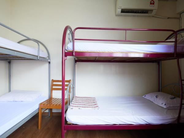 Ros Heritage Motel : photo 3 de la chambre dortoir mixte de 4 lits