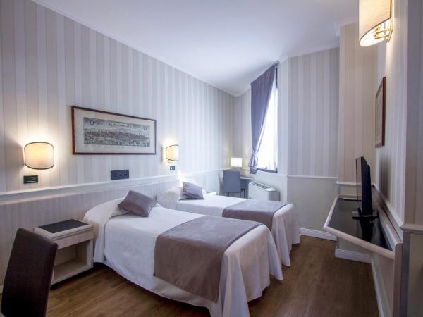 Hotel Flora : photo 3 de la chambre chambre lits jumeaux