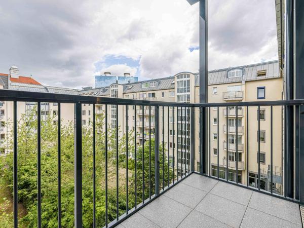 YUMA Apartments Leipzig Berliner Straße : photo 6 de la chambre chambre double avec balcon