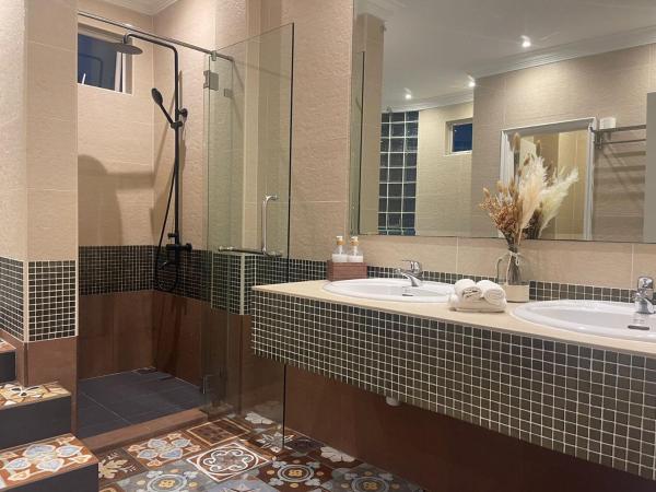 Villa Mutiara Bangsar : photo 2 de la chambre chambre lit king-size deluxe