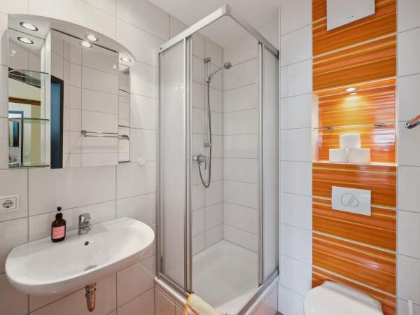 7o'Clock - Hannover Laatzen : photo 9 de la chambre chambre double ou lits jumeaux