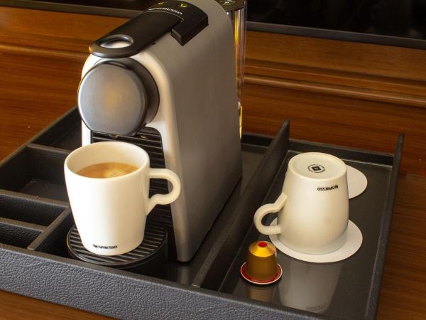 Quinta Real Guadalajara : photo 3 de la chambre suite principale avec 2 lits