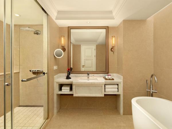 Radisson Collection Hotel, Xing Guo Shanghai : photo 2 de la chambre collection business class room