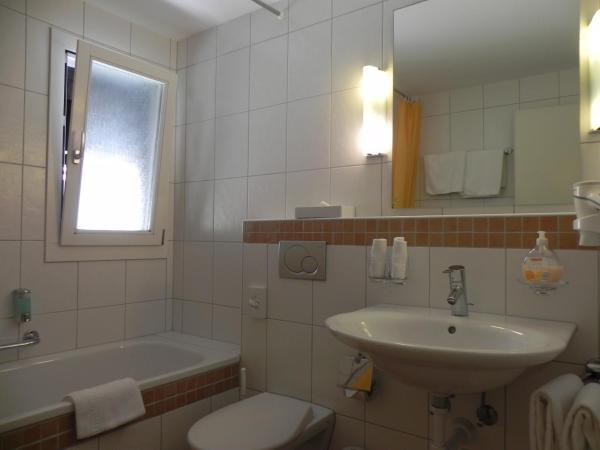 Hotel Tschuggen : photo 7 de la chambre chambre double avec balcon et vue sue l'eiger