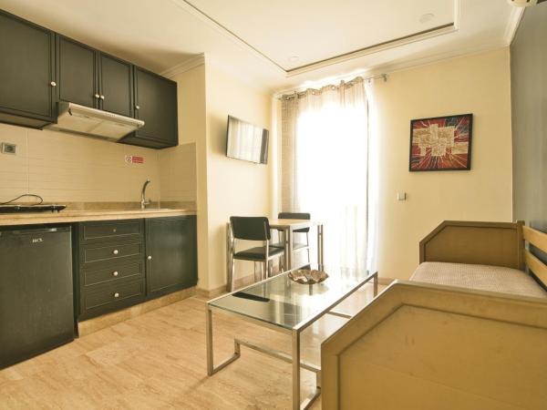 Appart Hôtel Founty Beach : photo 3 de la chambre studio