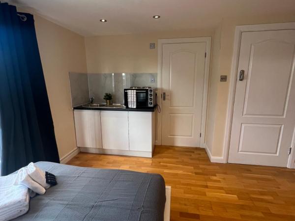 Stunning House 15 min from Wembley arena : photo 5 de la chambre studio familial