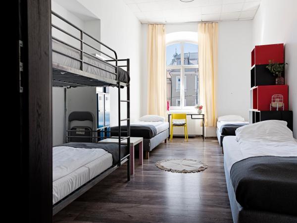 Hostel Królewska : photo 2 de la chambre chambre quadruple