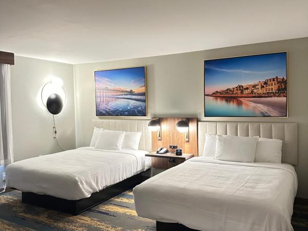 La Quinta Inn by Wyndham Columbia NE Fort Jackson : photo 5 de la chambre chambre avec 2 lits queen-size - accessible aux personnes à mobilité réduite - non-fumeurs