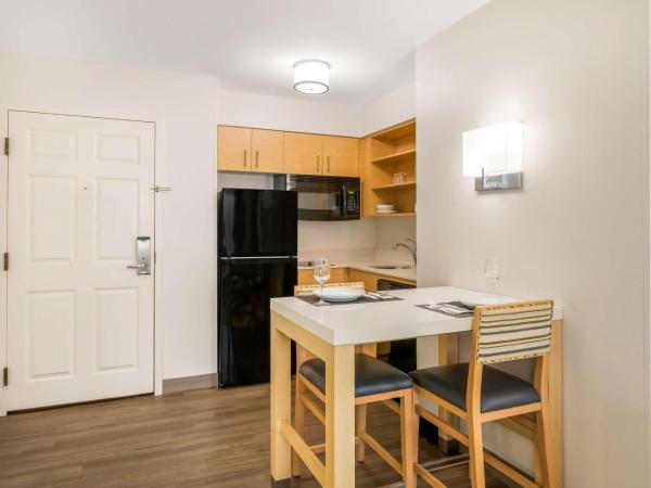 Sonesta ES Suites Charlotte Arrowood : photo 6 de la chambre studio lit king-size