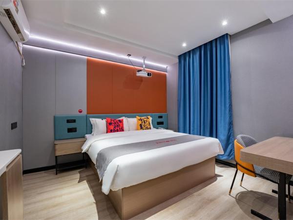 Junyi Hotel Wuhan Liuduqiao Subway Station : photo 4 de la chambre quiet double room with cinema 