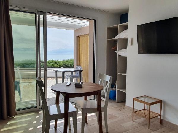 La Vigie Vacances : photo 9 de la chambre studio - rez-de-chaussée - vue sur mer