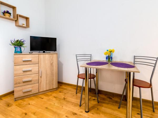 Hostel Koral : photo 3 de la chambre chambre double avec salle de bains privative