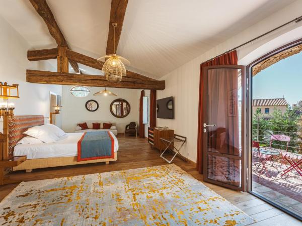 Domaine Les Mésanges : photo 1 de la chambre chambre lit king-size avec balcon