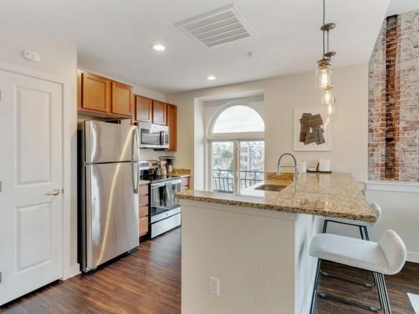 Mint House at The Divine Lorraine Hotel - Philadelphia : photo 3 de la chambre appartement 2 chambres avec bureau