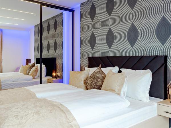 Diamond Panzió : photo 2 de la chambre chambre familiale deluxe