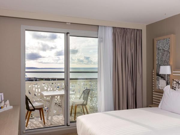 Hilton Garden Inn Le Havre Centre : photo 8 de la chambre chambre lit king-size deluxe - vue sur mer