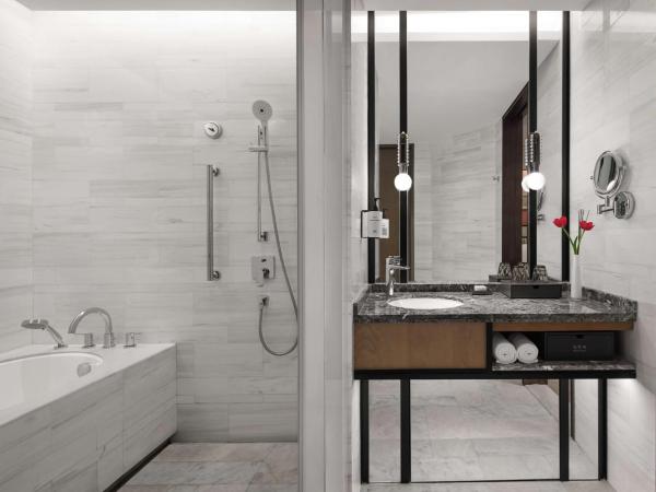 Conrad Shanghai : photo 8 de la chambre chambre lit king-size exécutive