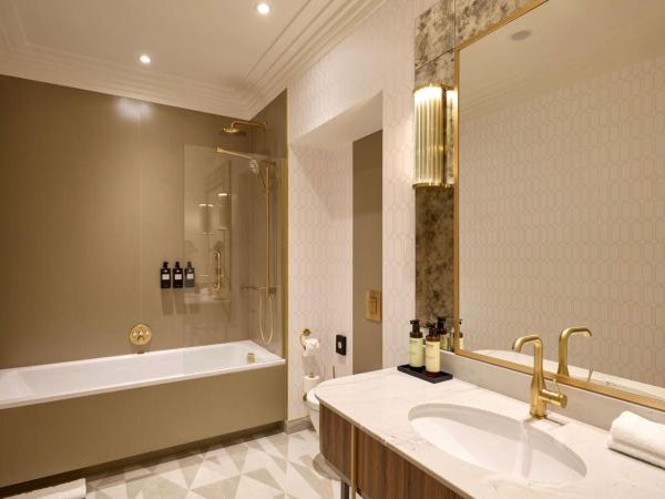 Hotel Saski Krakow Curio Collection by Hilton : photo 2 de la chambre chambre double deluxe