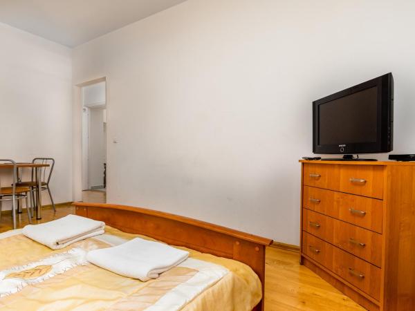 Hostel Koral : photo 2 de la chambre chambre lit king-size deluxe