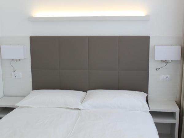 Boutique Suites Joyce : photo 5 de la chambre chambre double ou lits jumeaux deluxe - vue sur ville 