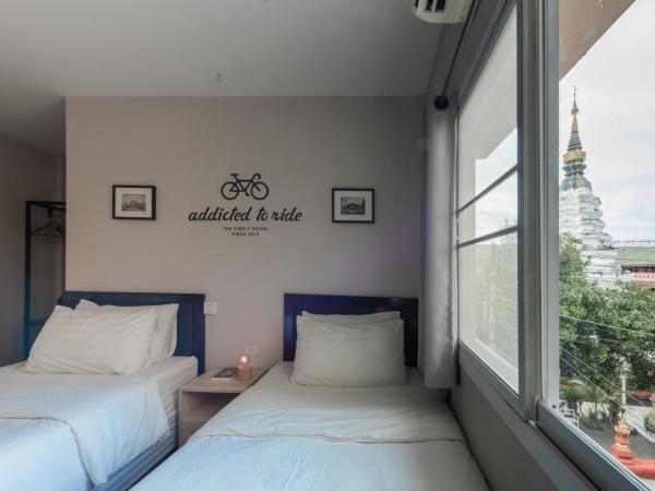 Fav Inn Town : photo 5 de la chambre chambre lits jumeaux avec salle de bains privative