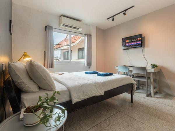 Fav Inn Town : photo 2 de la chambre chambre double avec salle de bains privative