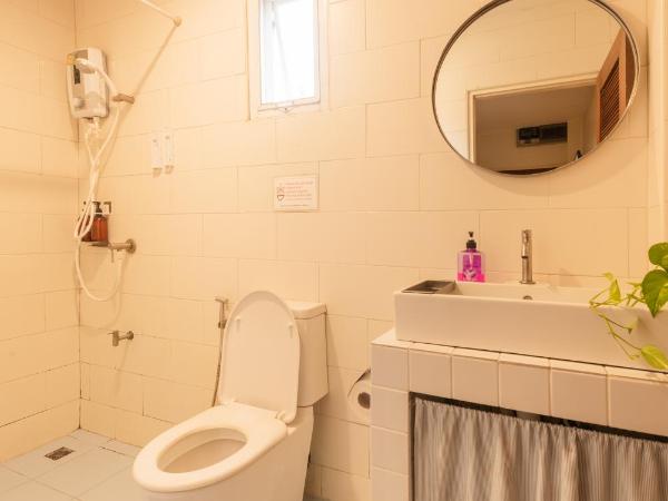 Fav Inn Town : photo 7 de la chambre chambre double Économique sans fenêtre