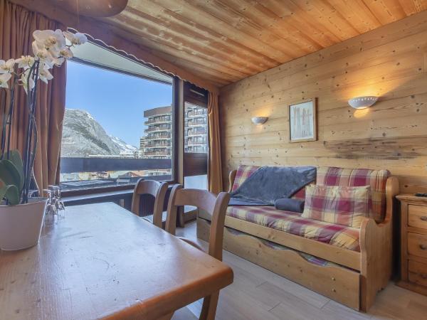 Résidence Les Cîmes - Centre Val d'Isère : photo 6 de la chambre studio avec balcon 