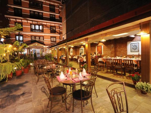 Apsara Boutique Hotel : photo 1 de la chambre chambre lit king-size de luxe - vue sur montagne