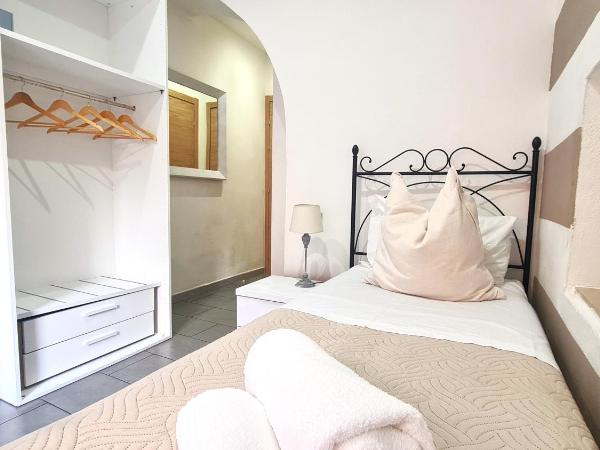 Affittacamere Lunamar : photo 2 de la chambre chambre simple avec salle de bains privative