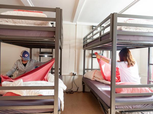 Balmers Hostel : photo 4 de la chambre 1 lit dans dortoir réservé aux femmes de 6 lits