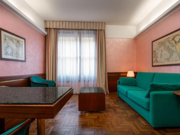 Hotel Crivi's : photo 1 de la chambre suite supérieure