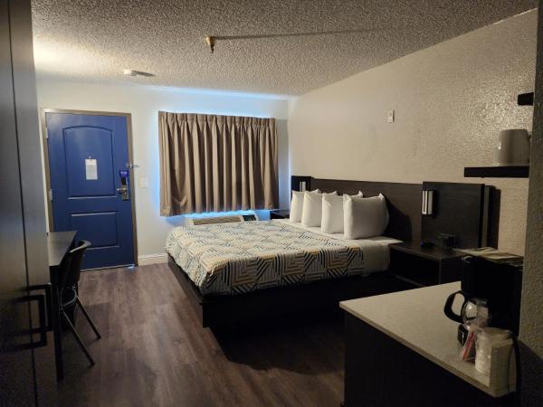 Studio 6 Sacramento, CA Natomas : photo 5 de la chambre chambre lit king-size - non-fumeurs