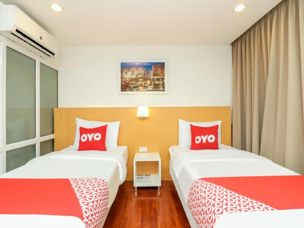 OYO 225 Premier Place Bangkok : photo 2 de la chambre chambre lits jumeaux deluxe