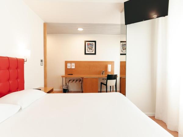 Hotel Excelsior Bari : photo 3 de la chambre chambre triple