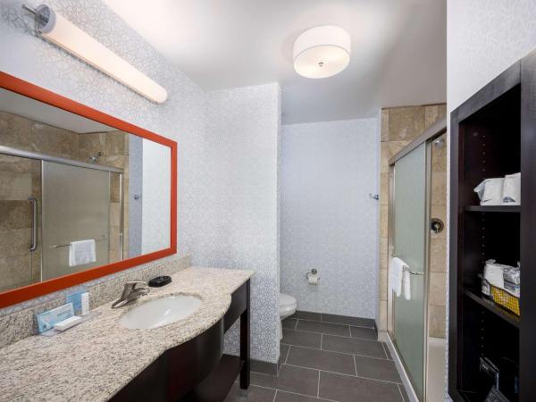 Hampton Inn & Suites Phoenix North/Happy Valley : photo 4 de la chambre chambre lit king-size - non-fumeurs