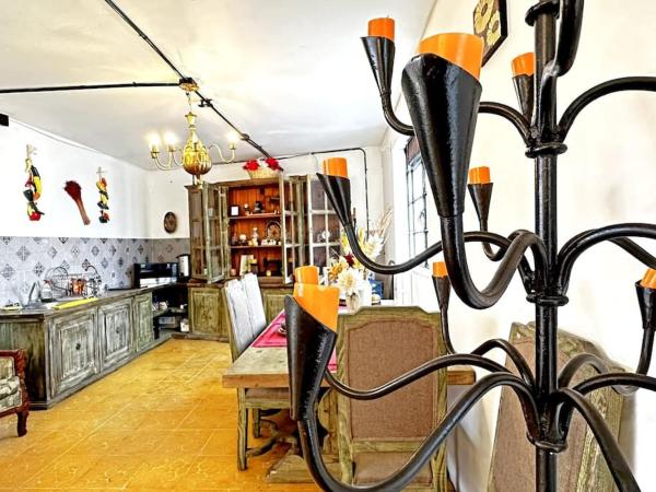 #1-Rooftop Garden-7 Bedrooms-9 Beds-3 Kitchens : photo 8 de la chambre maison de vacances