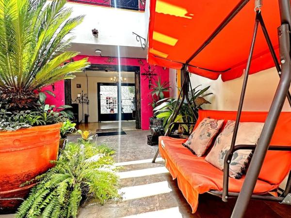 #1-Rooftop Garden-7 Bedrooms-9 Beds-3 Kitchens : photo 6 de la chambre maison de vacances