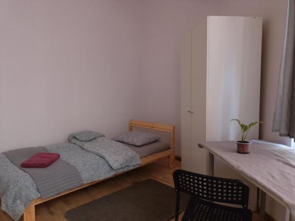 Cruz Mieszkanie Pokoje Centrum przytulny czysty lokal na noc : photo 1 de la chambre chambre simple