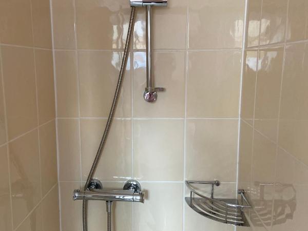 Ashton Gate Mews : photo 2 de la chambre chambre quadruple avec salle de bains privative