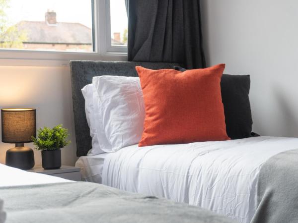 Sheldon House NEC, BHX, jlr perfect for contractors : photo 7 de la chambre maison d’hôtes