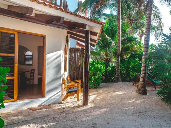 Casa Colibrí Tankah : photo 1 de la chambre suite lit king-size - vue sur mer